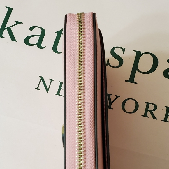 ♠️ Kate Spade Wallet♠️ - Picture 7 of 10
